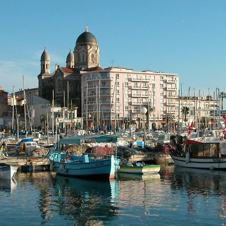 Appartamento 123 Sadi Carnot Saint-Raphaël Esterno foto