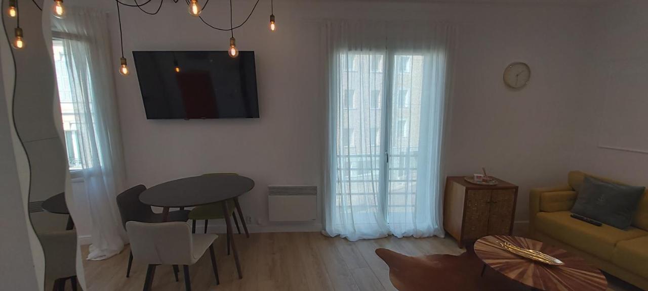 Appartamento 123 Sadi Carnot Saint-Raphaël Esterno foto