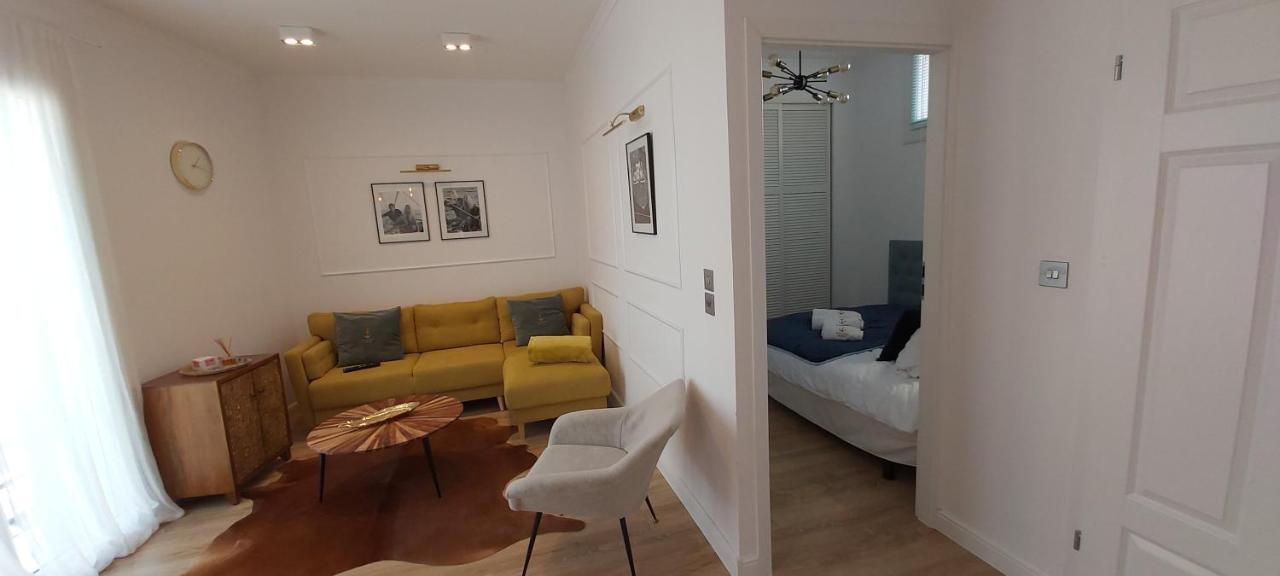 Appartamento 123 Sadi Carnot Saint-Raphaël Esterno foto